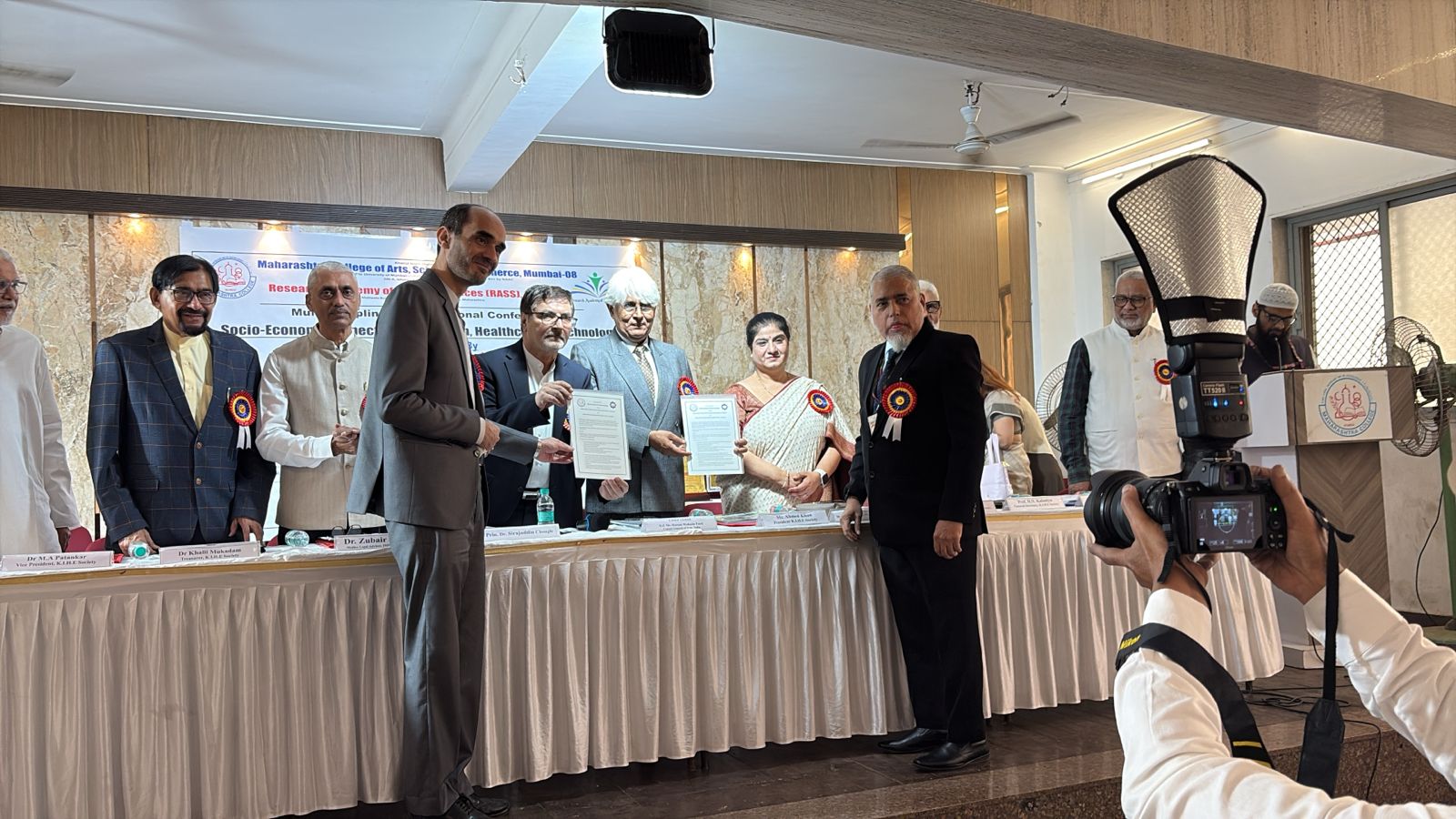 Memorandum of Understanding Signed Between the Cultural House of the Islamic Republic of Iran in Mumbai and Maharashtra College of Arts, Science and Commerce